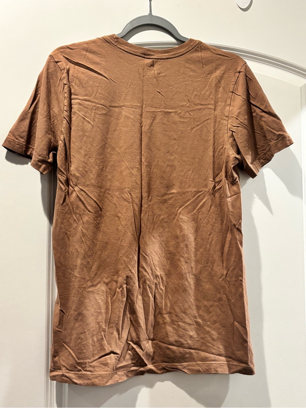 Nike Brown Graphic Tee with Multicolor Geometric Print - Picture 3 of 5